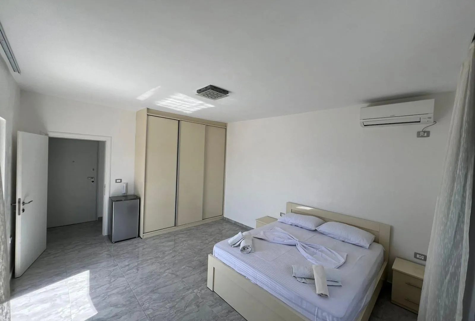 Apartment Beauty Villa Sarande ! Uphill Location