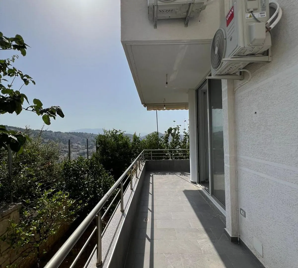 Apartment Beauty Villa Sarande ! Uphill Location