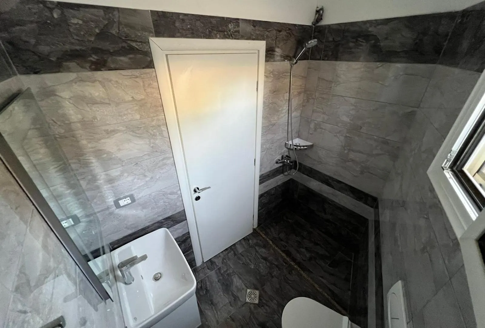 Beauty Villa Sarande ! Uphill Location