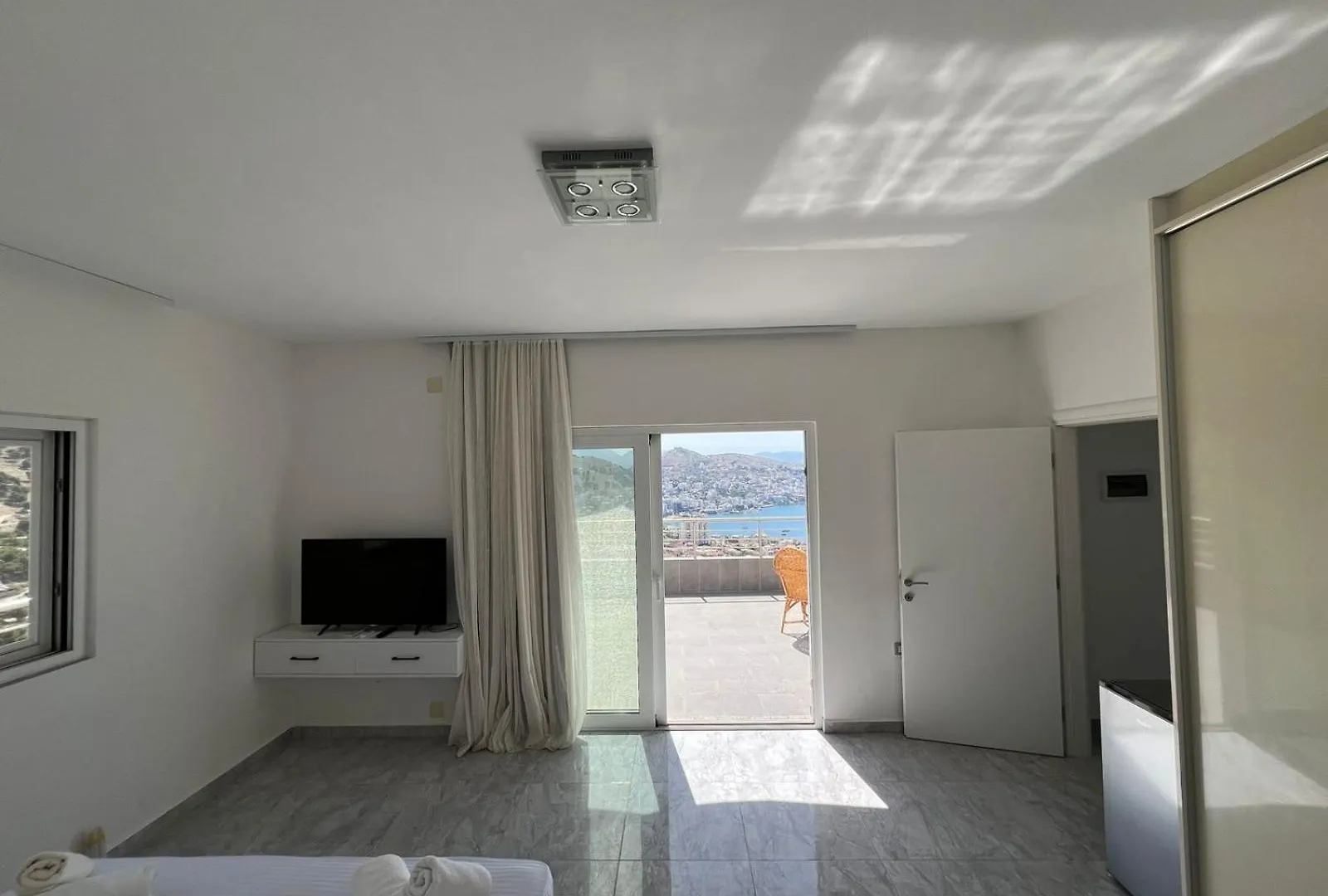 Beauty Villa Sarande ! Uphill Location Albania