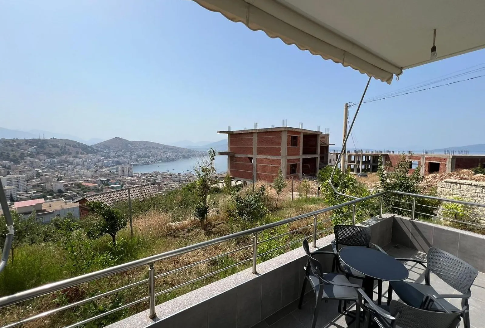 Beauty Villa Sarande ! Uphill Location 0*,