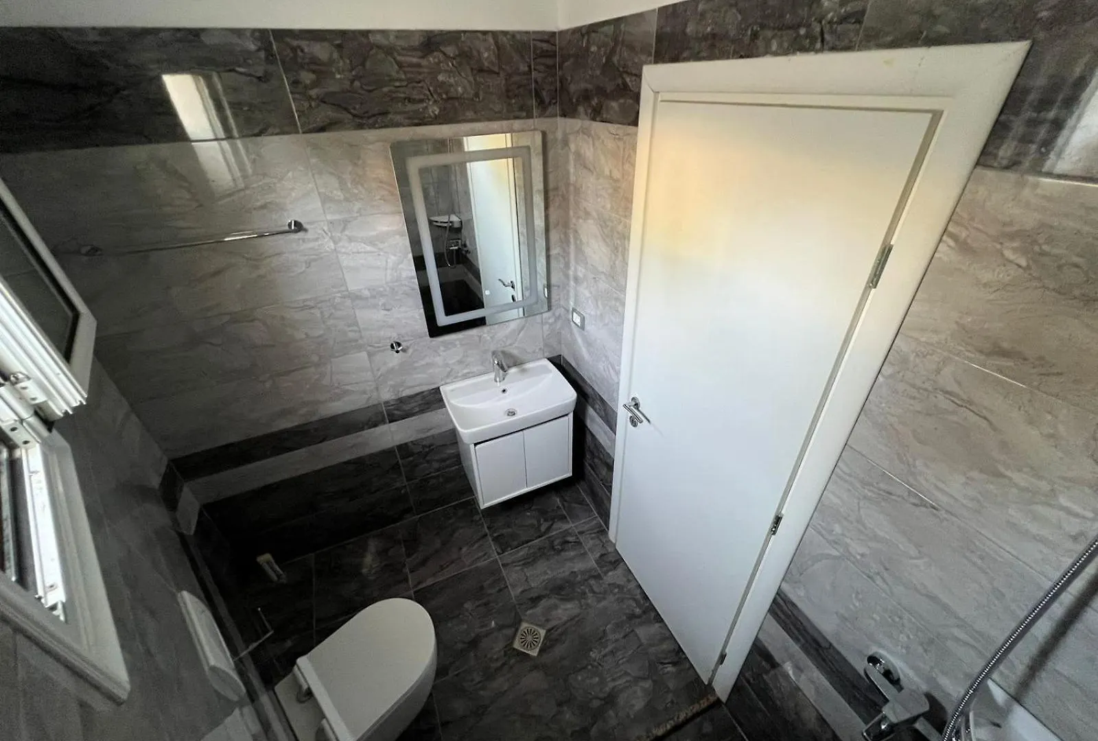 Beauty Villa Sarande ! Uphill Location 0*,